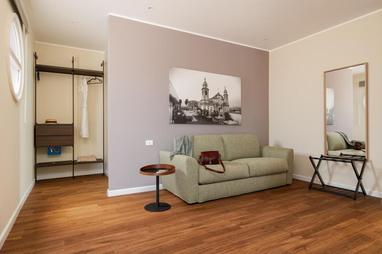 Suite Al Centro Di Palermo Con Terrazza Privata Luaran gambar